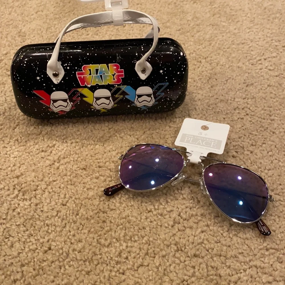 Children’s Place Aviator Sunglasses and Star Wars Case NWT
